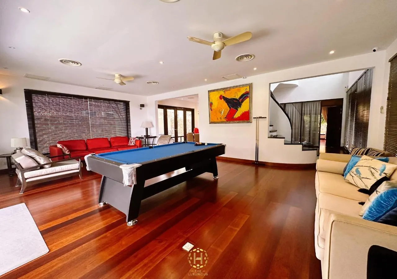 Villa The Luxurious 1 Grand Bali, Johor Bahru Malesia