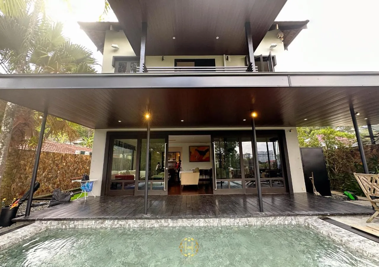 Villa The Luxurious 1 Grand Bali, Johor Bahru 0*,  Malesia